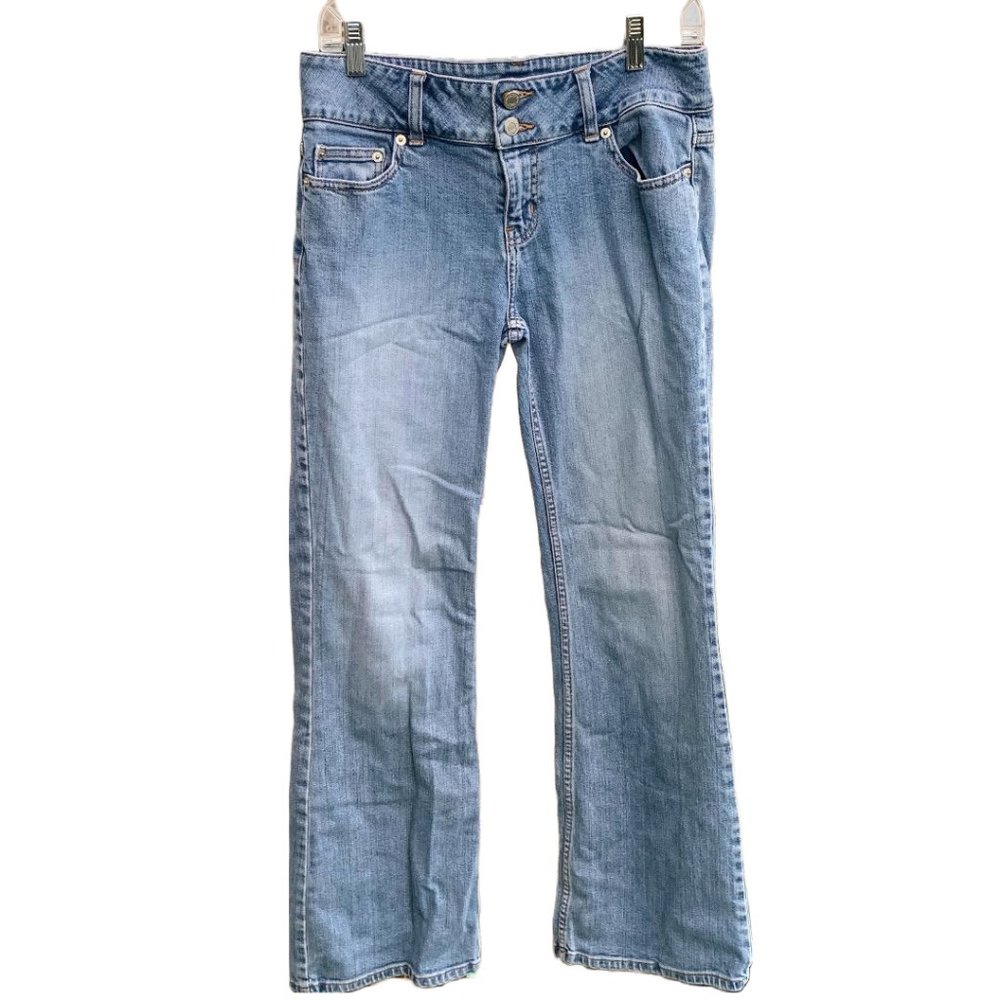 Retro Light/Medium Wash Bootcut Mid Rise London Jeans